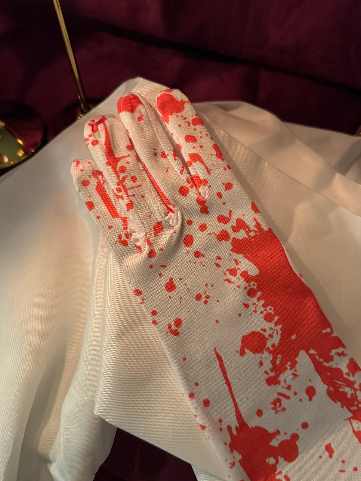 Guantes blancos con efecto